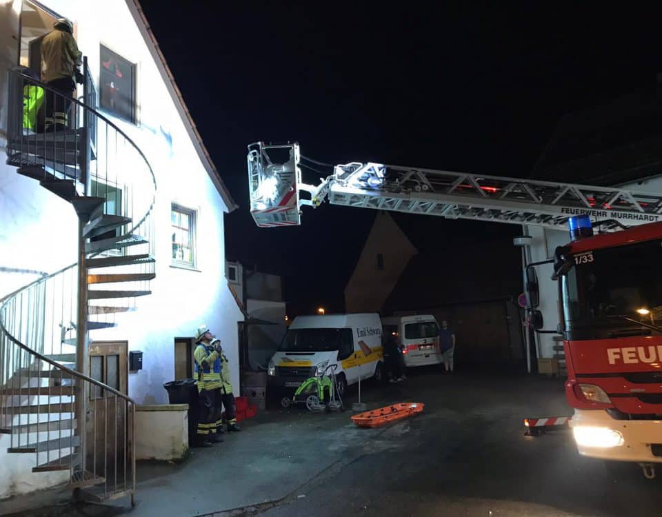 Personenrettung mit Drehleiter Feuerwehr Spiegelberg