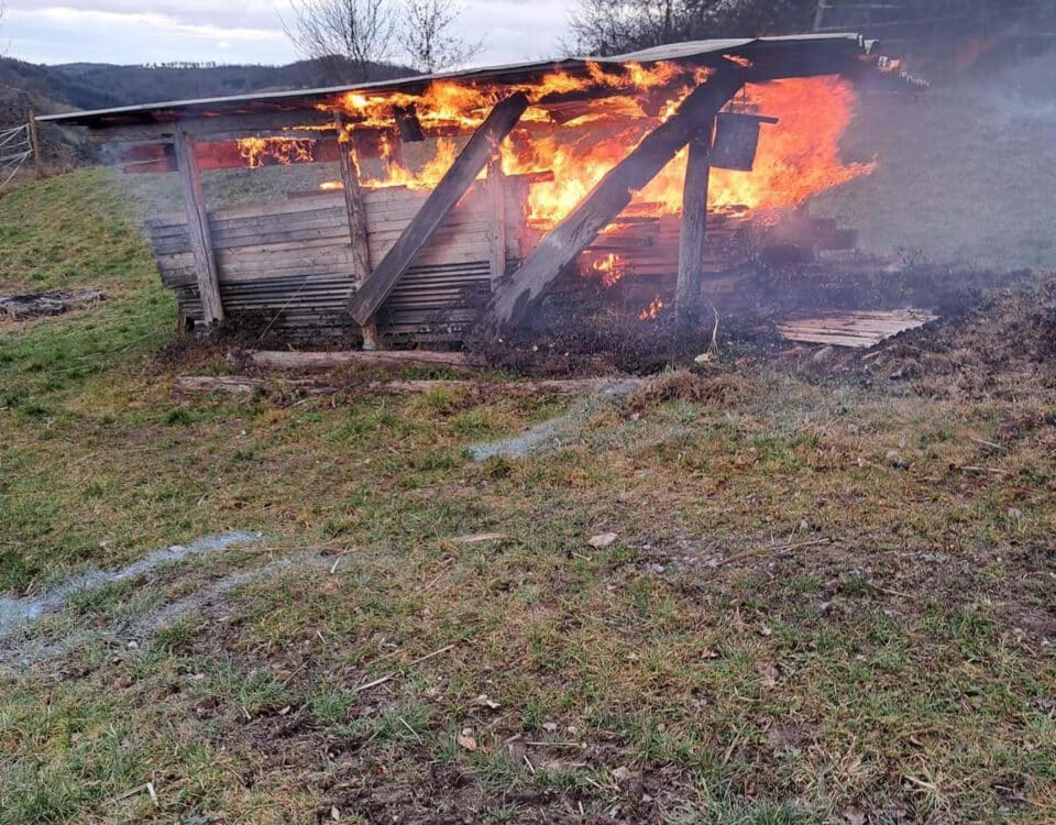 Feuerwehr Spiegelberg - Brand Holzlager